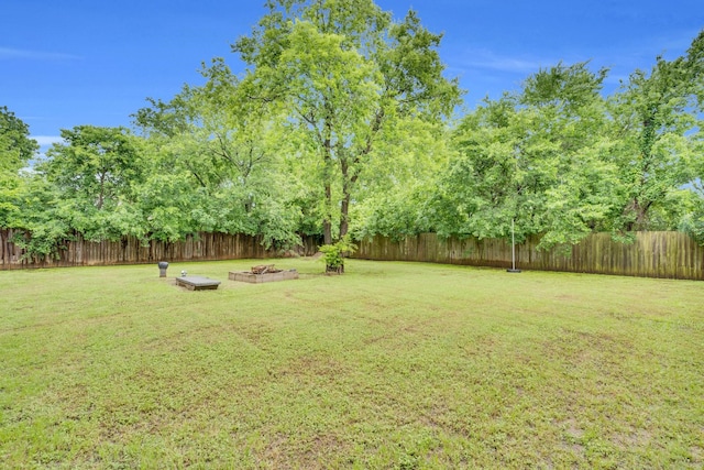 306 N Pendell Ave, Cleburne, TX 76033 - view of yard
