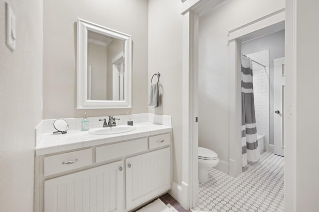 3728 Stanford Ave, University Park, TX 75225 - full bath featuring toilet, vanity, and shower / bath combo
