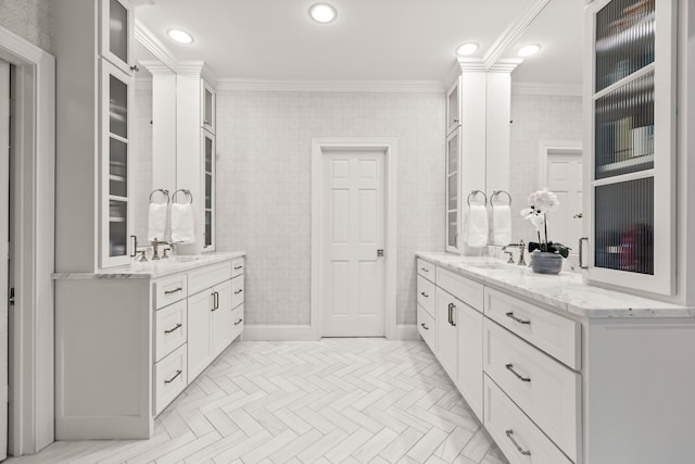 3428 Stanford Ave, University Park, TX 75225 - full bath featuring two vanities, ornamental molding, recessed lighting, and baseboards