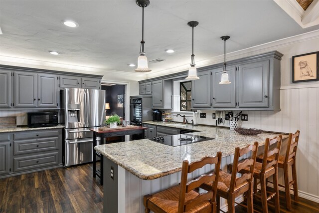 6701 Timothy Dr, Plano, TX 75023 - kitchen featuring gray cabinets, black appliances, a peninsula, crown molding, and a sink