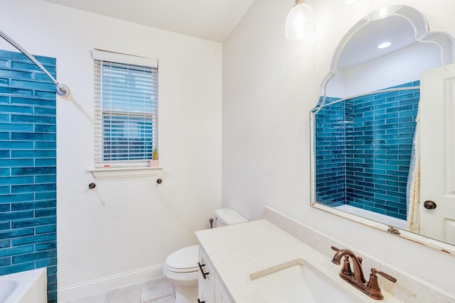 522 N Montague St, Pilot Point, TX 76258 - full bath featuring tile patterned flooring, toilet, vanity, and baseboards