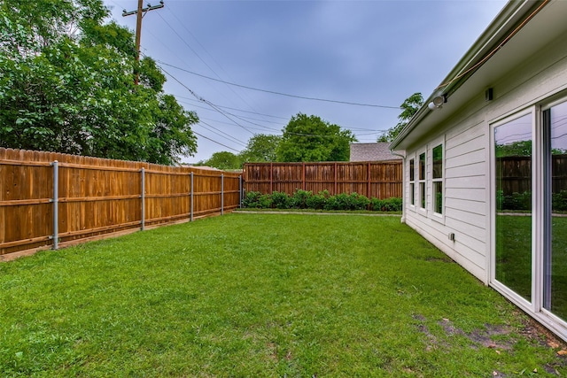 4719 Wateka Dr, Dallas, TX 75209 - view of yard