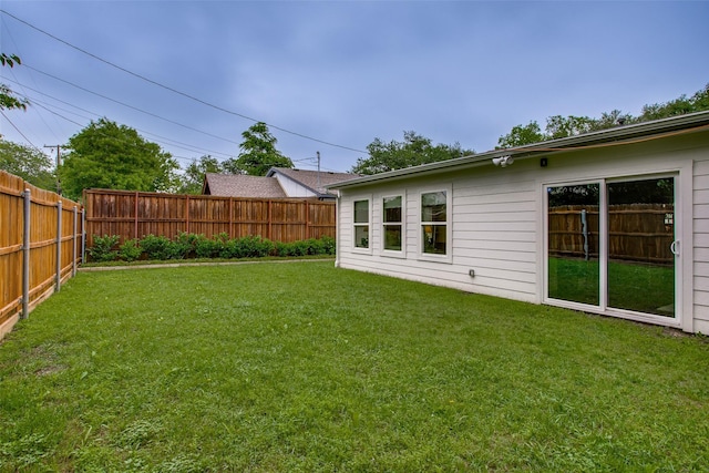 4719 Wateka Dr, Dallas, TX 75209 - view of yard