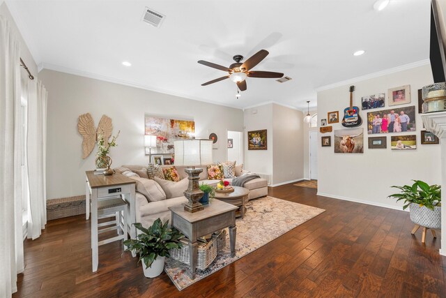 living room with ceiling fan, dark wood-type flooring, recessed lighting, ornamental molding, and baseboards