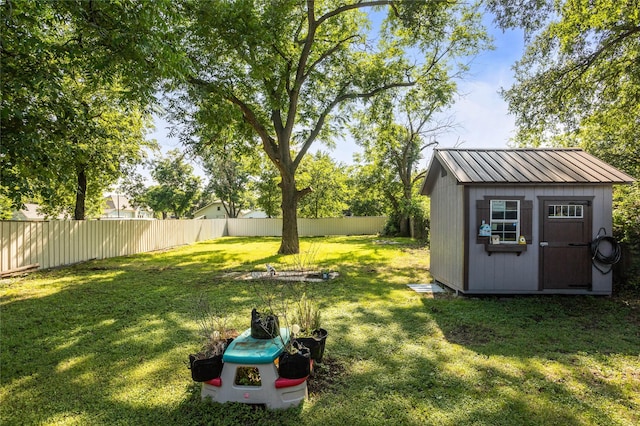 741 N Robinson St, Cleburne, TX 76031 - view of yard