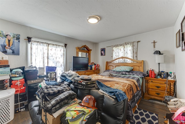 2957 Darby Dr, Dallas, TX 75227 - bedroom with wood finished floors