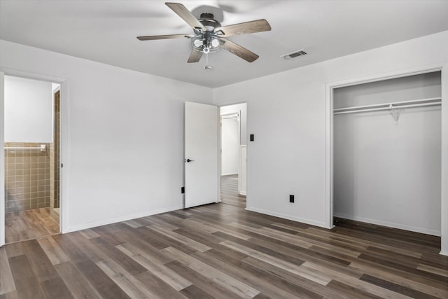 407 Sunset St, Malakoff, TX 75148 - unfurnished bedroom featuring wood finished floors, a closet, and ensuite bathroom