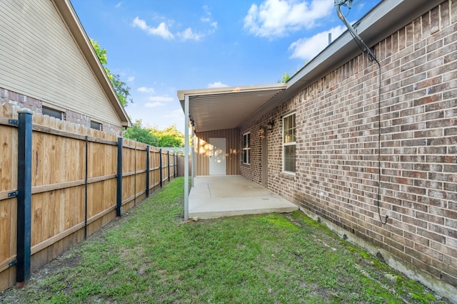 1504 Yale St, River Oaks, TX 76114 - fenced yard featuring a patio