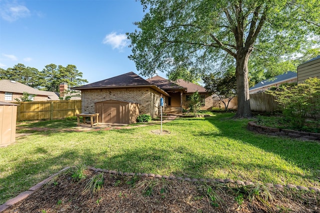 619 Wellington, Tyler, TX 75703 - view of yard