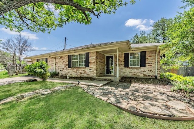3048 Golfing Green Dr, Farmers Branch, TX 75234 - ranch-style house with brick siding