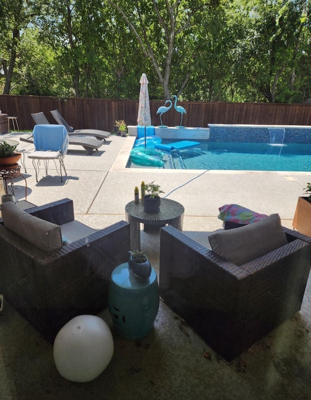 1803 Eastwood Ct, Mansfield, TX 76063 - view of pool featuring a fenced backyard and a patio area