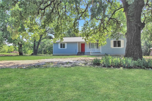 14590 Coffee Ln, Scurry, TX 75158 - ranch-style house featuring a front yard