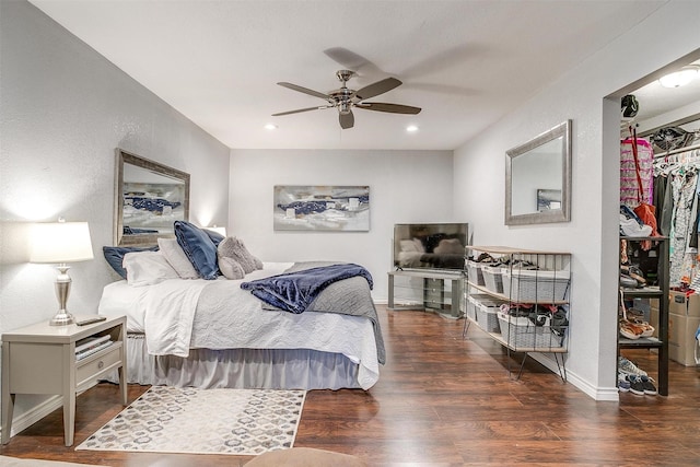 3554 Cromart Ct N, Fort Worth, TX 76133 - bedroom with wood finished floors, a ceiling fan, recessed lighting, a closet, and baseboards