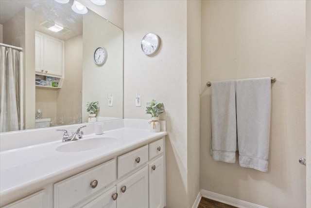 401 Mahon Hollow Dr, Waco, TX 76704 - full bath with vanity and baseboards