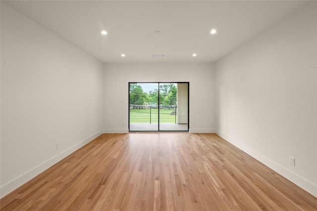 9834 Shoreview Rd, Dallas, TX 75238 - spacious closet featuring carpet flooring