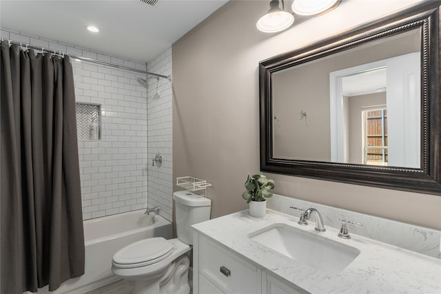 7610 Bantry Cir, Dallas, TX 75248 - bathroom featuring toilet, shower / bath combination with curtain, vanity, and recessed lighting