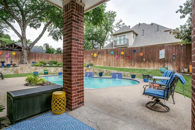 1420 Clearwater Ct, Grapevine, TX 76051 - view of pool with a patio area and a fenced backyard