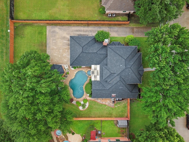 drone / aerial view of a pool area