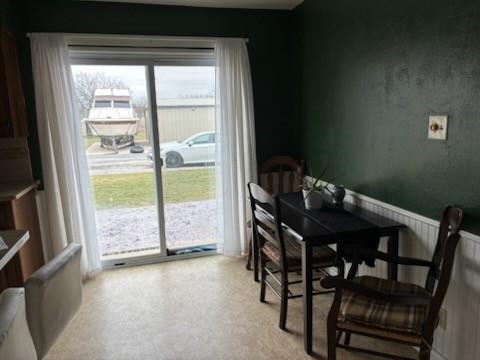 2220 N Clements St, Gainesville, TX 76240 - view of dining room