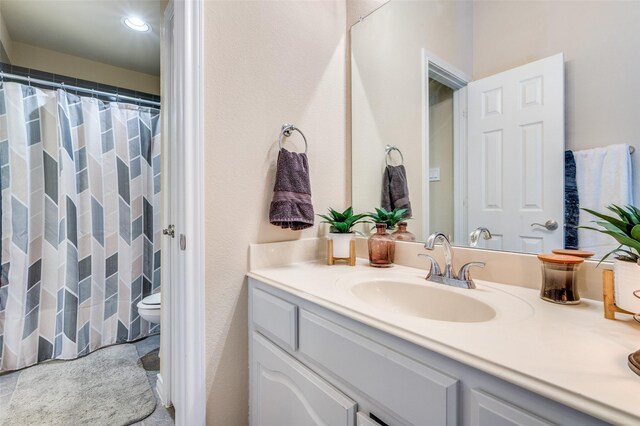 314 Trakehner Trl, Celina, TX 75009 - full bathroom featuring vanity, toilet, and curtained shower