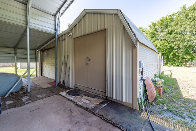view of outdoor structure featuring an outdoor structure
