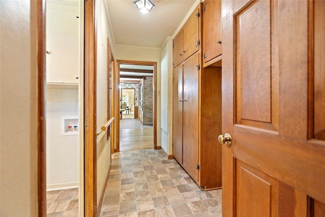 214 Country Club Rd, Hillsboro, TX 76645 - hall featuring stone finish flooring, crown molding, and baseboards