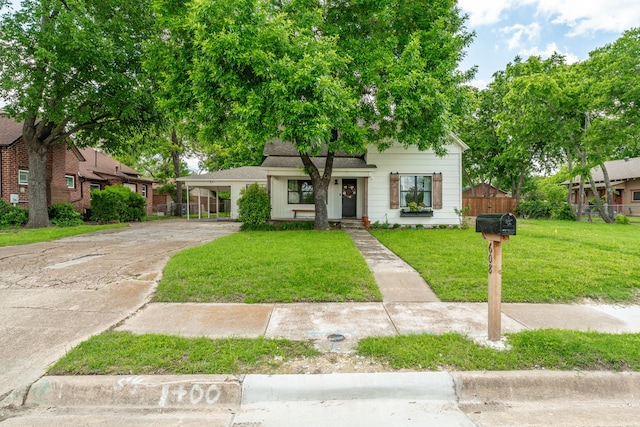 608 N Belknap, Stephenville, TX 76401 - view of front of home featuring concrete driveway