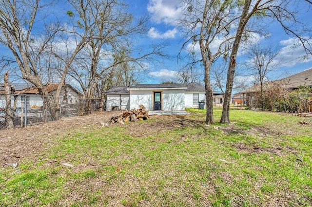 2709 Sarah St, Waco, TX 76706 - view of yard with a garage