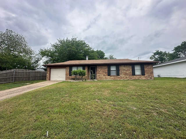 204 Austin Ave, Corsicana, TX 75110 - ranch-style home featuring driveway, brick siding, and an attached garage