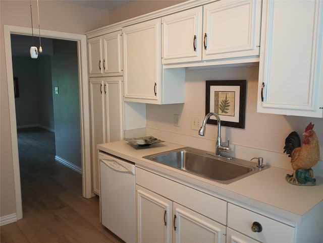 539 W Lookout Dr Unit 135, Richardson, TX 75080 - kitchen featuring a sink, dishwasher, white cabinets, and dark wood finished floors