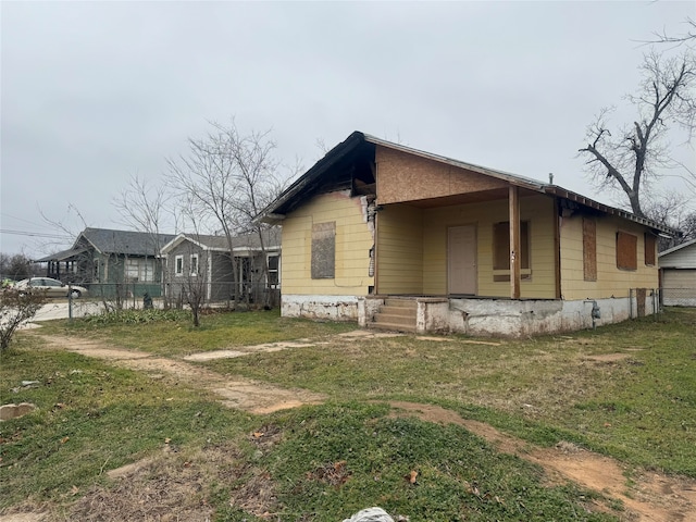 1805 Fillmore St, Wichita Falls, TX 76309 - view of side of home