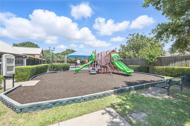1833 Ramada Trl, Fort Worth, TX 76247 - community playground featuring fence