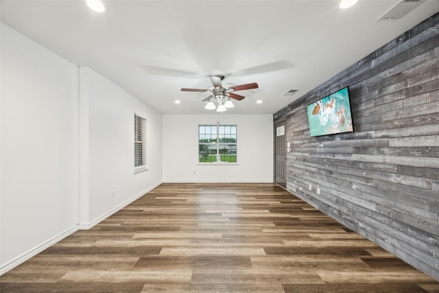182 Willowcreek Ln, Rockwall, TX 75032 - empty room with recessed lighting, a ceiling fan, wood finished floors, and baseboards