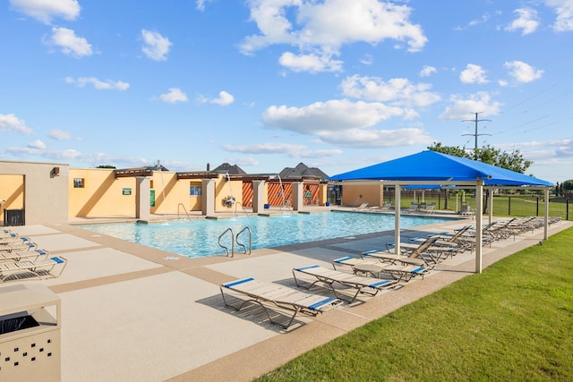 2912 Montalbo, Grand Prairie, TX 75054 - community pool featuring a patio