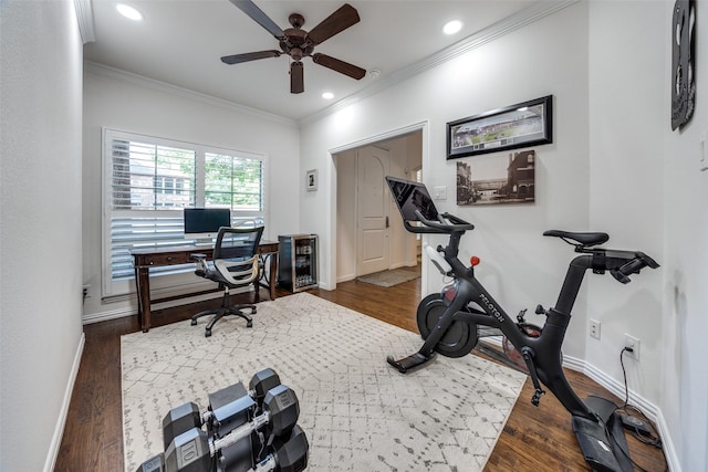 exercise room with ceiling fan, dark wood-style floors, ornamental molding, baseboards, and recessed lighting