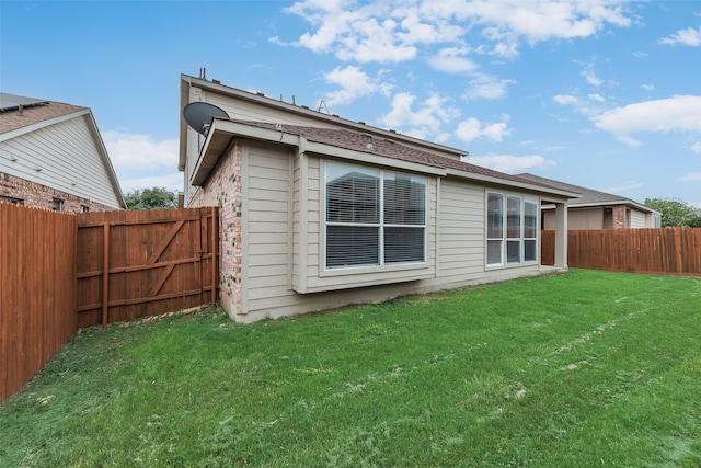 10832 Hawks Landing Rd, Fort Worth, TX 76052 - view of back of house
