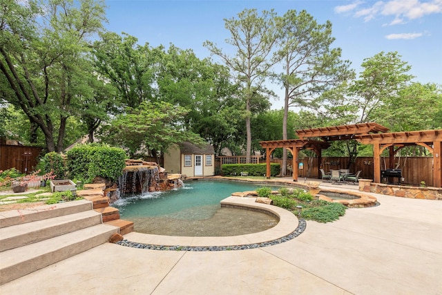 1413 Hunters Ridge Cir, Denton, TX 76205 - view of swimming pool featuring an in-ground hot tub, a fenced backyard, a pergola, and an outdoor structure