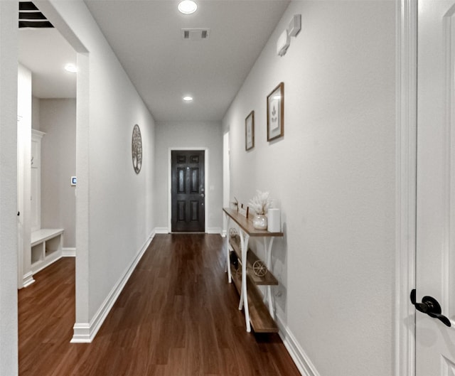 2507 Linwood Dr, Mansfield, TX 76084 - corridor featuring wood finished floors, recessed lighting, and baseboards