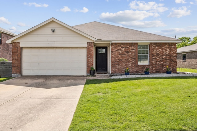 605 Preston Dr, Royse City, TX 75189 - single story home with brick siding, a front yard, and concrete driveway