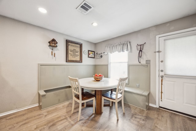 605 Preston Dr, Royse City, TX 75189 - dining space with wood finished floors, recessed lighting, and baseboards