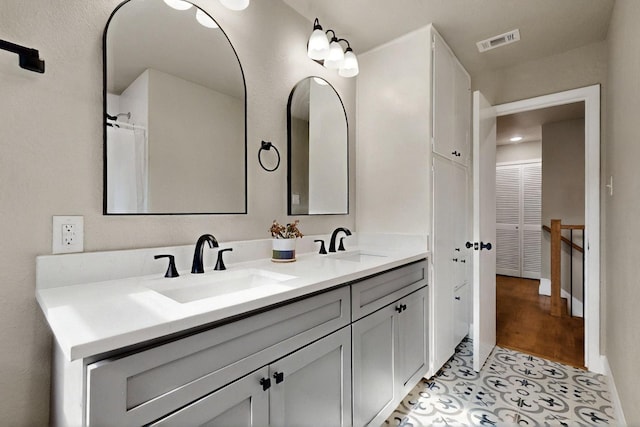 53 Devonshire Dr, Bedford, TX 76021 - bathroom with double vanity