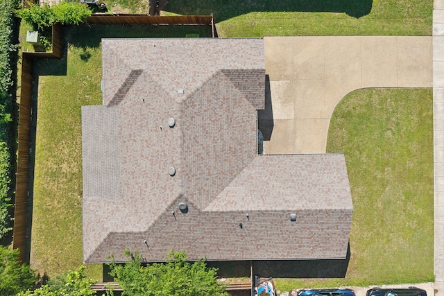 aerial view of property and surrounding area