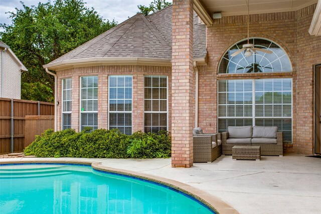 6513 Crawley Dr, Plano, TX 75093 - view of swimming pool with a ceiling fan, a fenced backyard, a patio, and a pool with connected hot tub