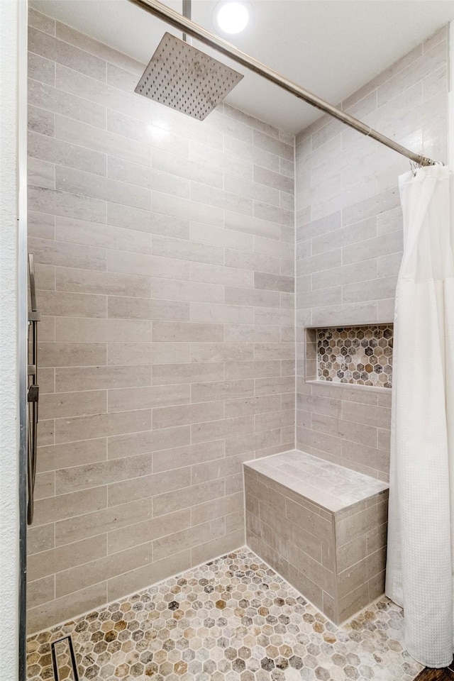2802 Rio Grande Pass, Mesquite, TX 75150 - bathroom featuring tiled shower