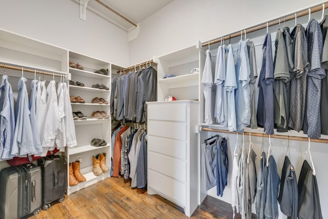 5 Maltese Cir, Heath, TX 75032 - walk in closet with wood finished floors