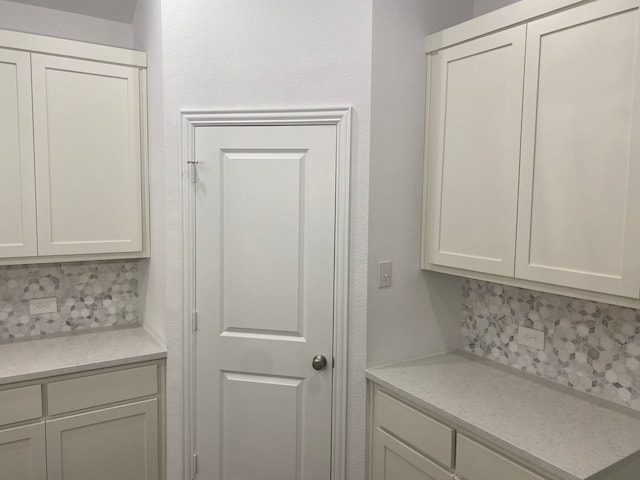 1613 Pine Valley Dr, Fort Worth, TX 76052 - detailed view of decorative backsplash