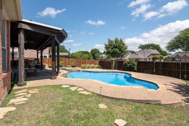 view of swimming pool featuring a patio area and a fenced backyard