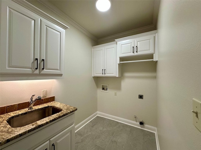 723 Dumaine Dr, Bossier City, LA 71111 - laundry area with hookup for an electric dryer, baseboards, hookup for a gas dryer, crown molding, and washer hookup