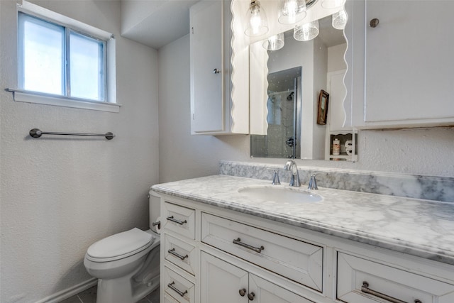 1859 Greendale Dr, Dallas, TX 75217 - full bathroom with a shower, toilet, vanity, and a textured wall