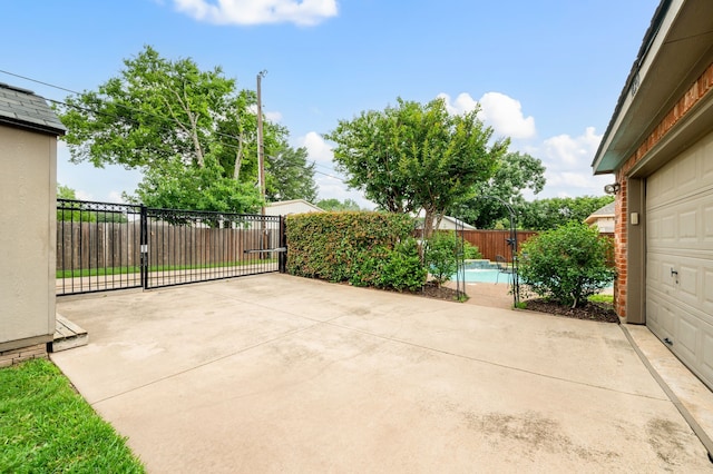 1820 Lacey Oak Ln, Keller, TX 76248 - fenced backyard featuring a garage and a patio